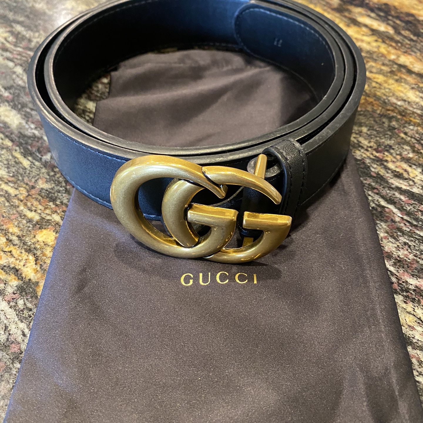 GUCCI DOUBLE G BUCKLE