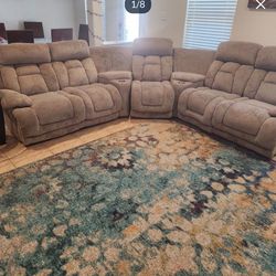 Reclining sectional and chair