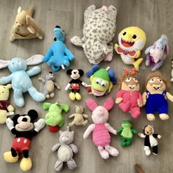 Stuffed Animals Plush Toys Plushie Winnie the Pooh Mickey Mouse Disney Scooby Doo Baby Shark 