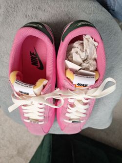 Nike Low-Top Sneakers Pink and Green