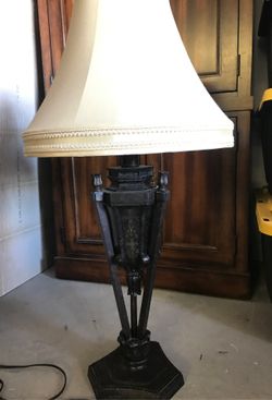 Table lamp