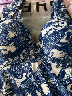 2 pieces bathing suit with a skirt