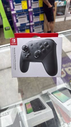 Nintendo Switch Pro Controller