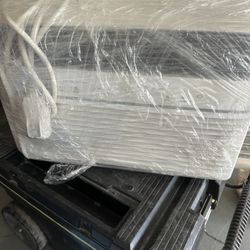 Window AC CONDITIONER  8,000 BTU