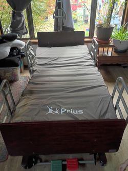 Delta P903 adjustable bed frame and mattress