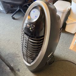 Honeywell CS10XE Evaporative Air Cooler for Indoor Good in Working Condition