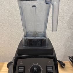 Vitamix Professional Series 300  Blender 