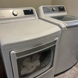 LG Washer and Dryer Electric Set
