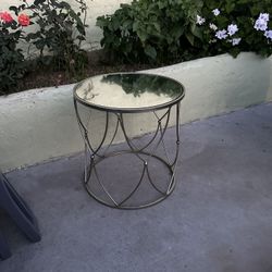 Side Table Mirrored Top 