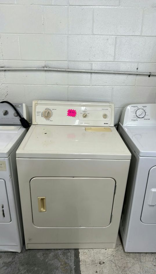 Kenmore Basic Dryer (Electric Dryer) - Multiple Cycles Energy Efficient