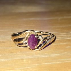 10k Ruby And Gold Ring