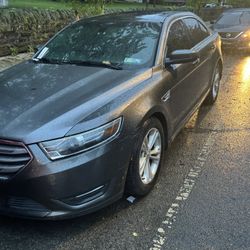 2015 Ford Taurus