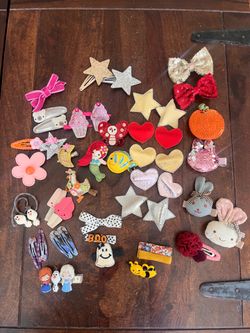 Huge Lot of Girls Hair Pins