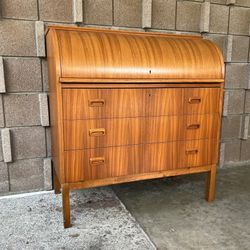 Mid Century Modern Vintage Desk 