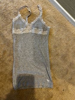 Abercrombie woman top grey