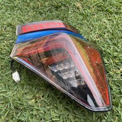 2016 2017 2018 2019 Toyota Mirai Taillight