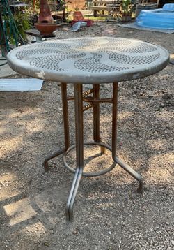 Metal starburst bar height table