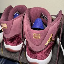 Jordan 11 Velvet (rare) 