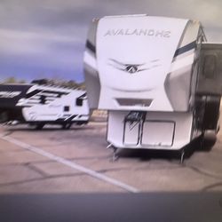 2022 AVALANCHE 322RL