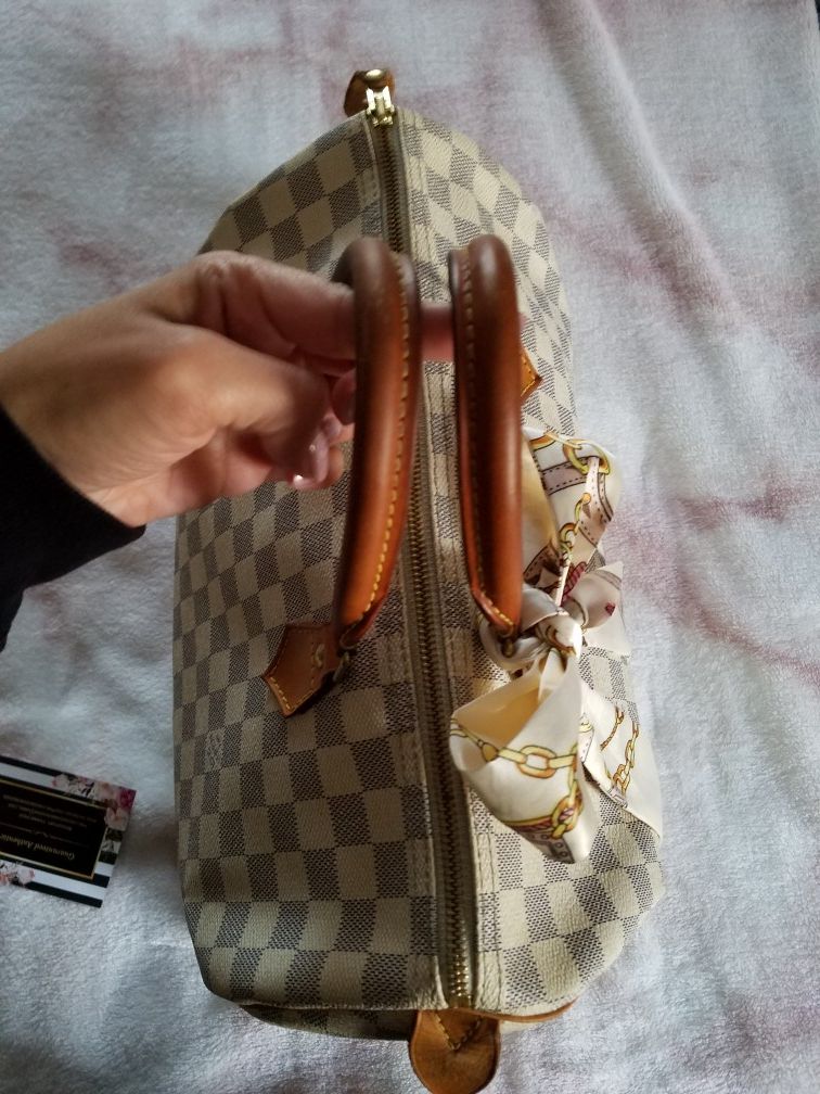 Louis Vuitton Speedy 35 Authentic for Sale in Andover, MA - OfferUp