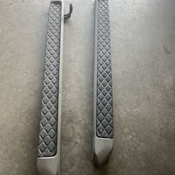 OEM Nissan Pathfinder/frontier steps