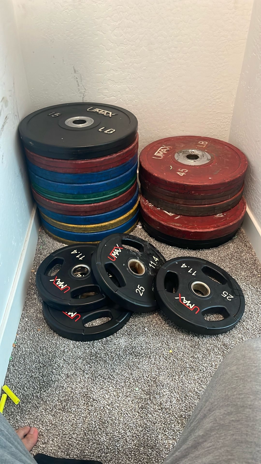 790lbs Total Weight Plates – Bumper + UMAX Rubber-Coated Steel Core – $1,000 OBO