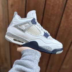 Jordan 4s