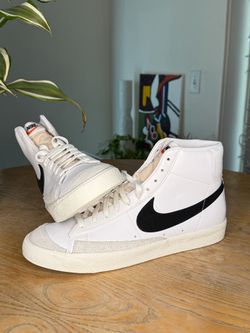 Nike Blazer Mid 77