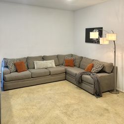 Sectional Couch 