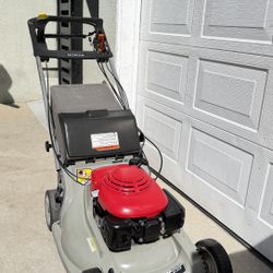 Honda Gas Lawnmower 