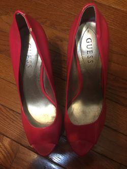 Guess pink heels 9