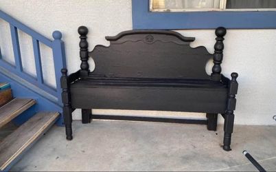 BLACK STURDY BENCH 