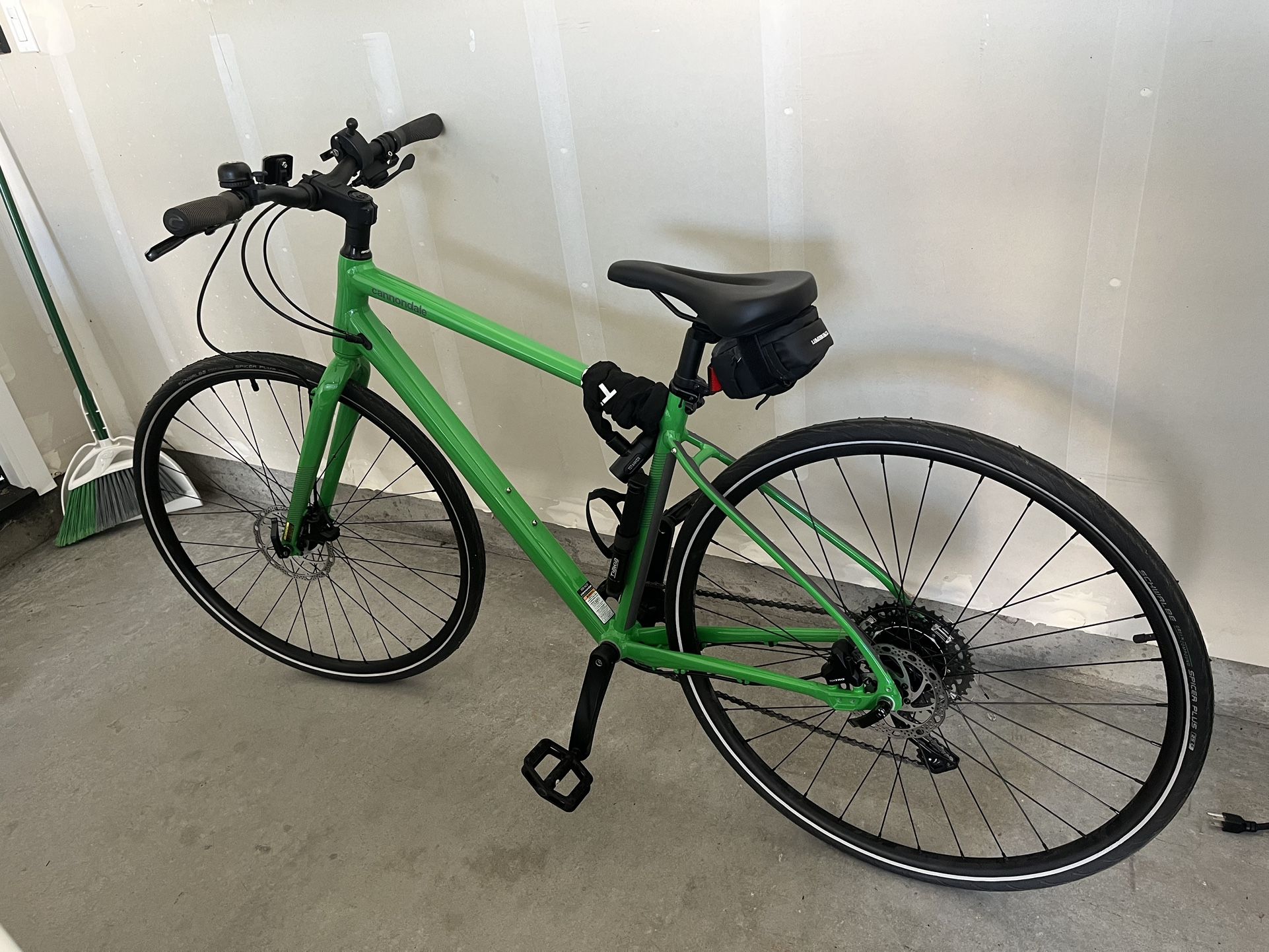 Cannondale Quick 4 Hybrid Bike - Small Frame