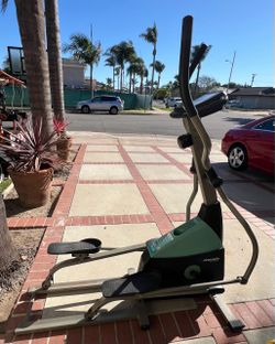 Merit Fitness Elliptical Trainer 710e