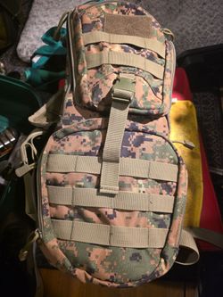 Camel pack hydrating backpack