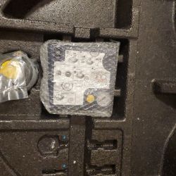 Hyundai Veloster tire repair kit