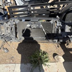 99-06 Cadillac Escalade Radiator Core Support 