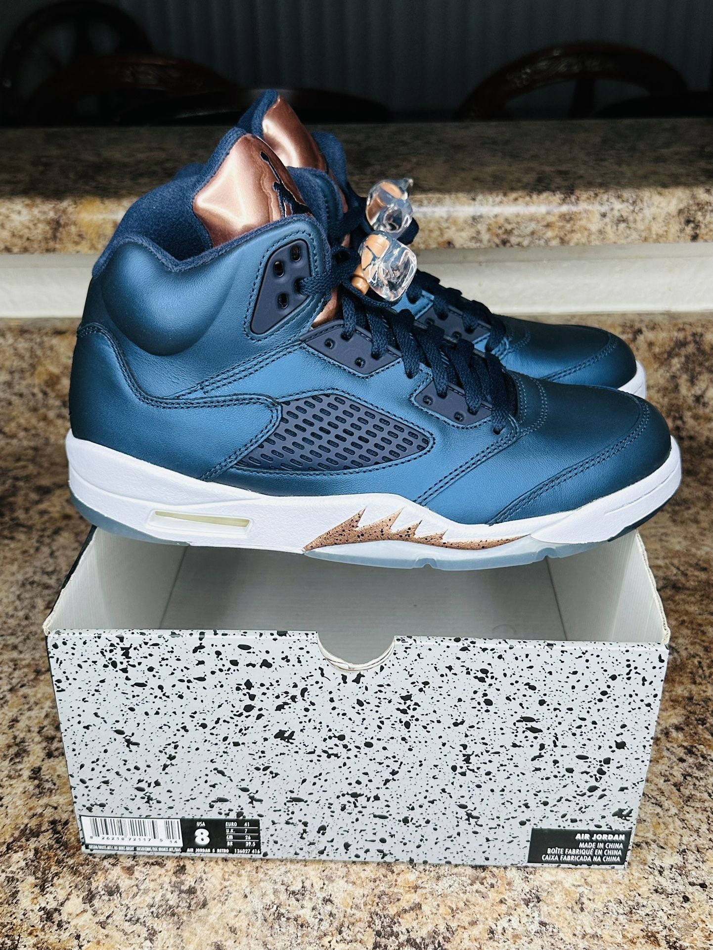 Air Jordan Retro Bronze