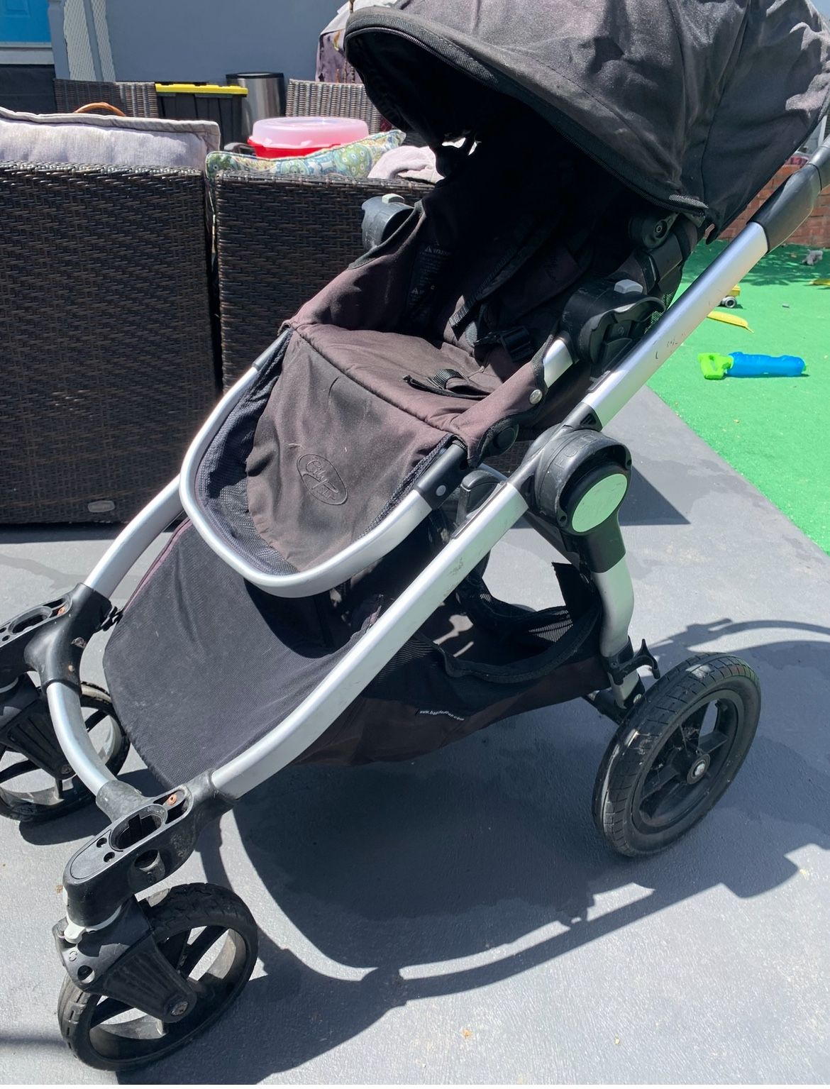 Free City Select Stroller
