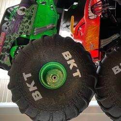 RC monster trucks