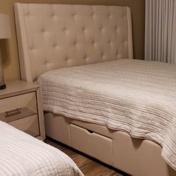 Elegant Queen Size Bed with Mattress 