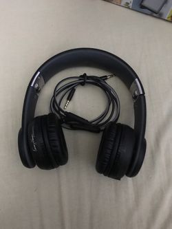 Fanny Wang Headphones ( no box)