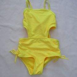 New Girls 3T Yellow Swimsuit 