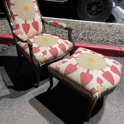 Bold Vintage Lounge Chair + Ottoman Set