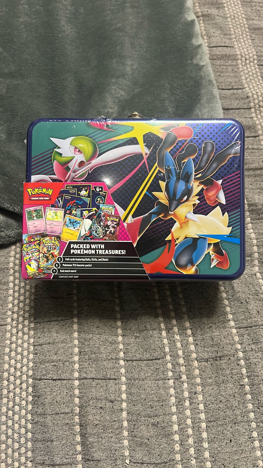 Pokemon collector chest
