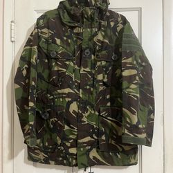 British Army Surplus Windproof “SAS” Smock, DPM Camouflage, Size 160/88 (Small/X-Short), Great Used Condition