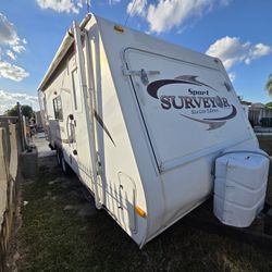 RV  Camper - Casa Movil