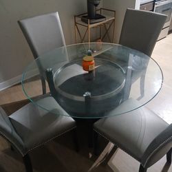 Table And Chairs 