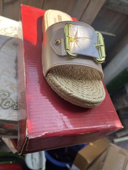 Sandalias ( Sandals )