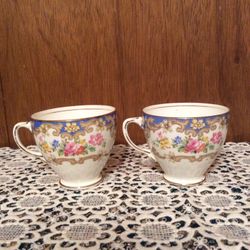 Old Royal England Bone China 6 Oz Cups, Floral Design Of Roses With Colorful Flowers Gold Trim